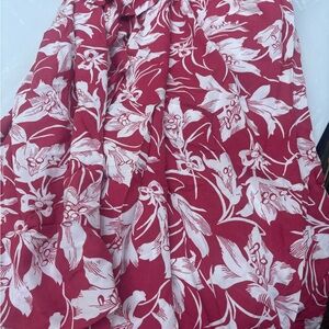 Chaps Red and White Patterned Skirt